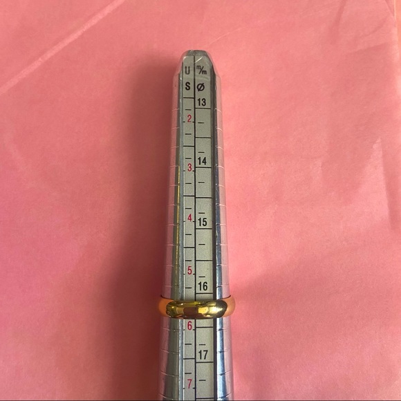 18k Gold Wedding Engagement Ring Band I Love You Engraved - Picture 1 of 7